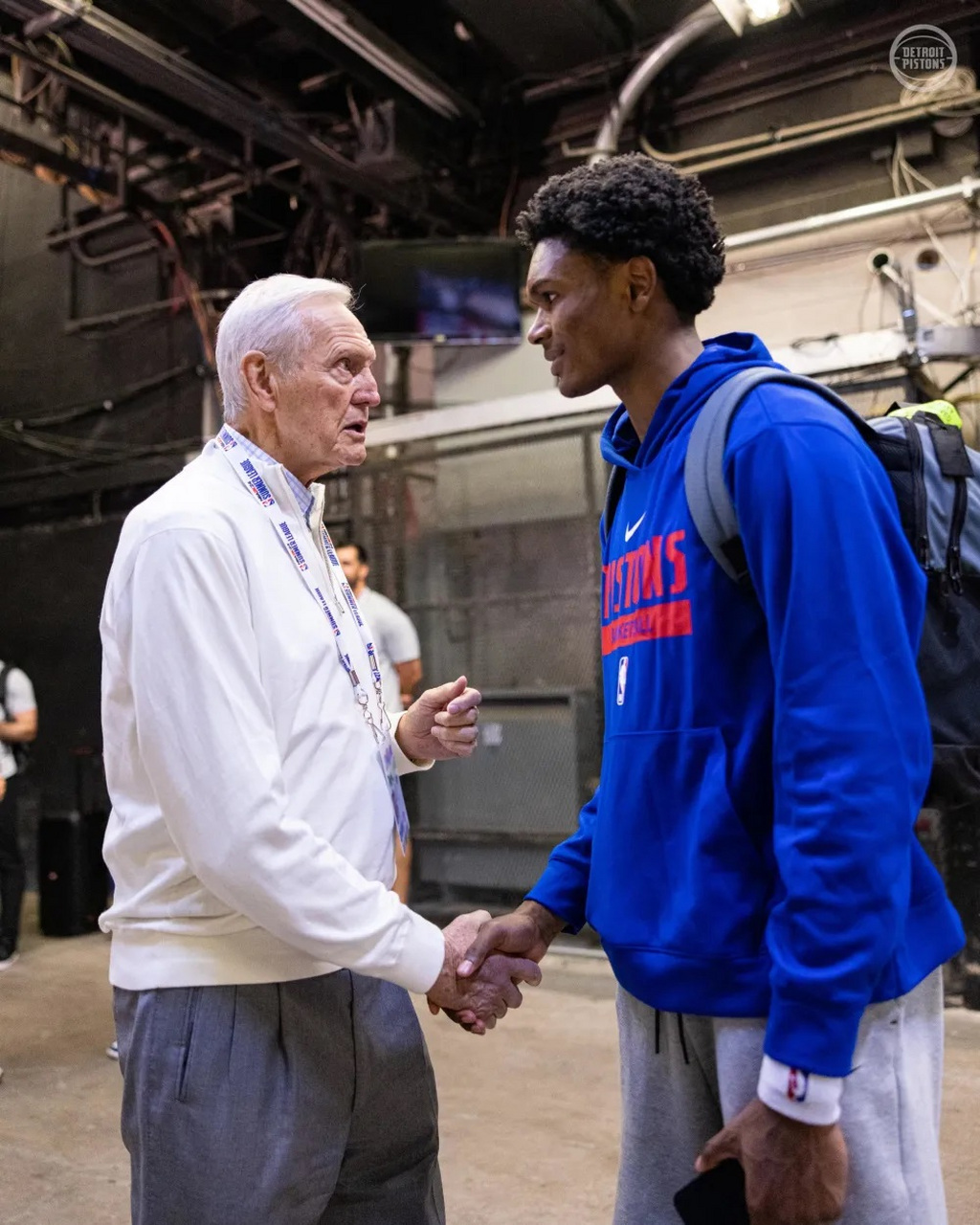 半个回合 半个回合